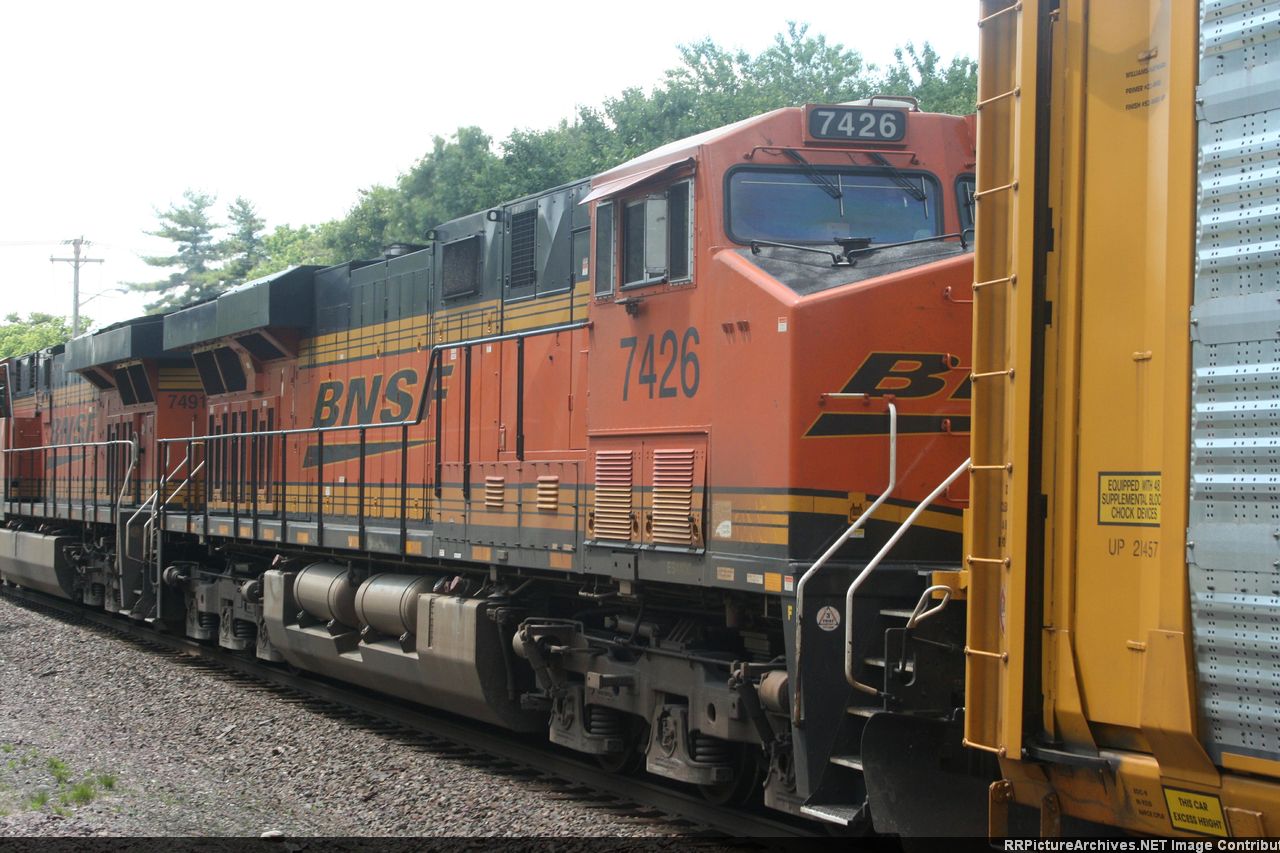 BNSF 7426